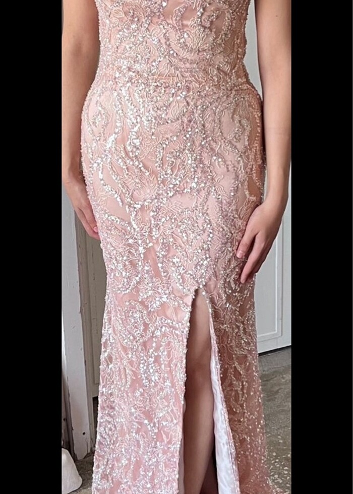 Pullu boncuklu tasarım abiye - Görsel 4