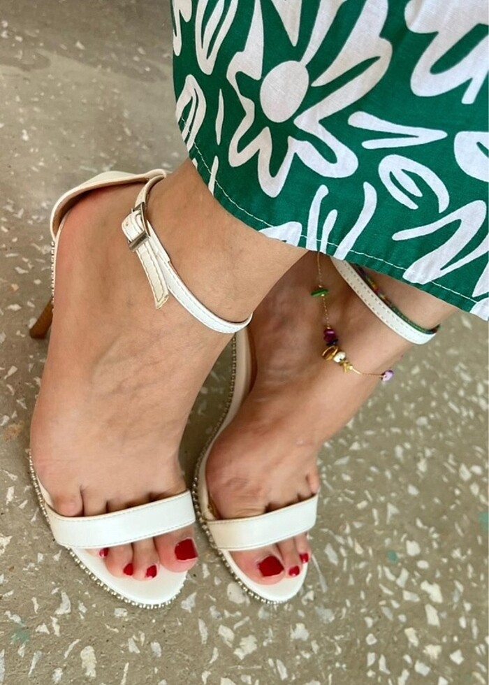 Topuklu ayakkabı - Görsel 3