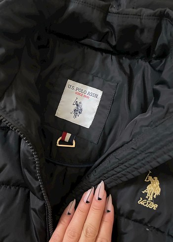 U.S Polo Assn. Siyah Kapüşonlu Kadın Kışlık Mont