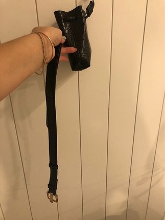 Mango Mango yılan desenli çanta