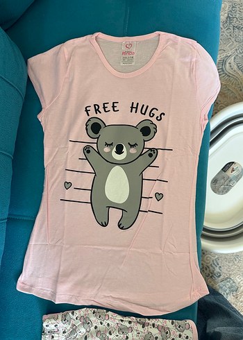 Pembe pijama takimi