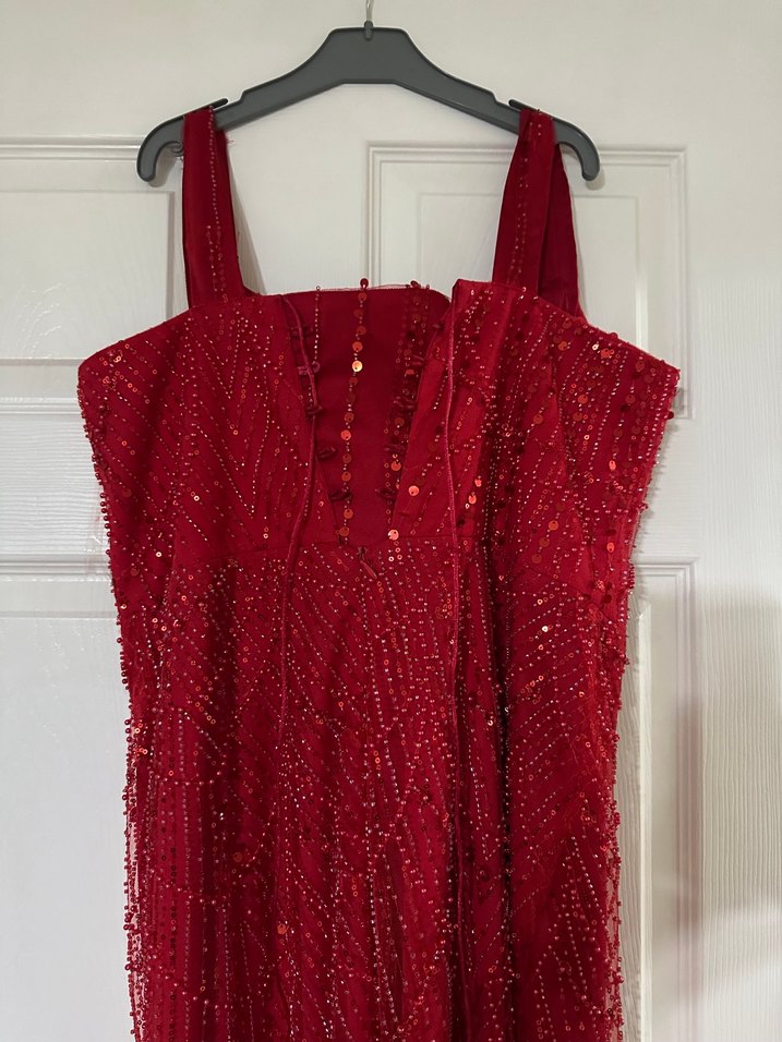 Kırmızı İşlemeli Boncuklu Uzun Abiye Elbise - Görsel 3