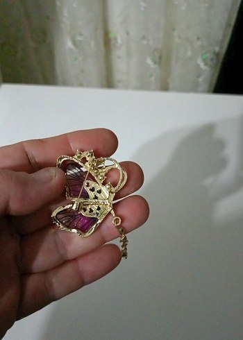 Beden Nakışlı Püsküllü Çok Renkli Kelebek Broş
