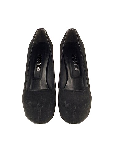 39 Beden PreLoved Platform %70 İndirimli.