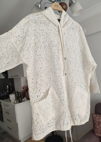 Zara küpürlü sweatshirt