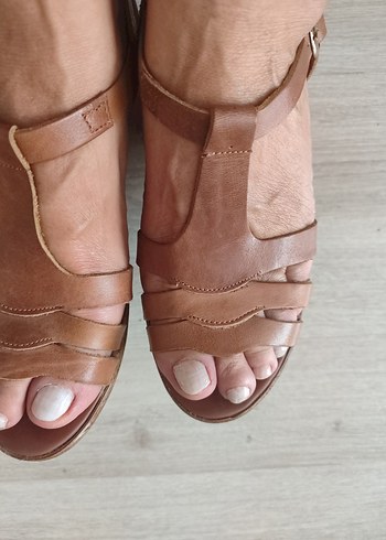 38 Beden İnci marka dolgu topuk ayakkabı