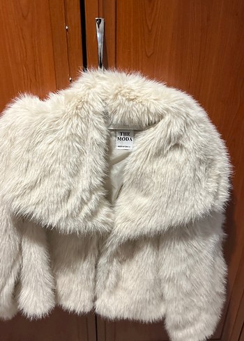 Beyaz Kadın Kürk Detaylı Midi Boy Ceket - Görsel 3