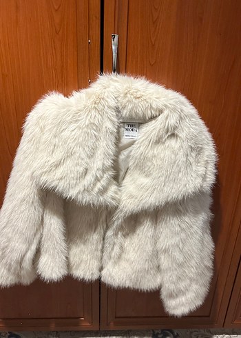 Beyaz Kadın Kürk Detaylı Midi Boy Ceket - Görsel 2