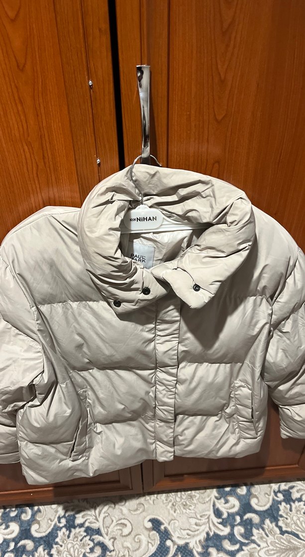 Düğmeli Beyaz Kadın Kışlık Mont - Görsel 3