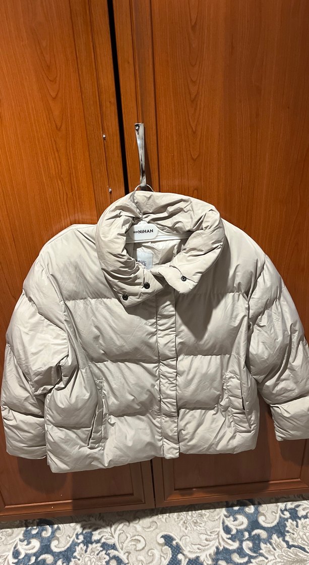 Düğmeli Beyaz Kadın Kışlık Mont - Görsel 2