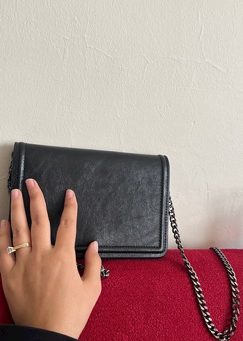 Zincir Detaylı Siyah Deri Kadın Çanta - Görsel 2