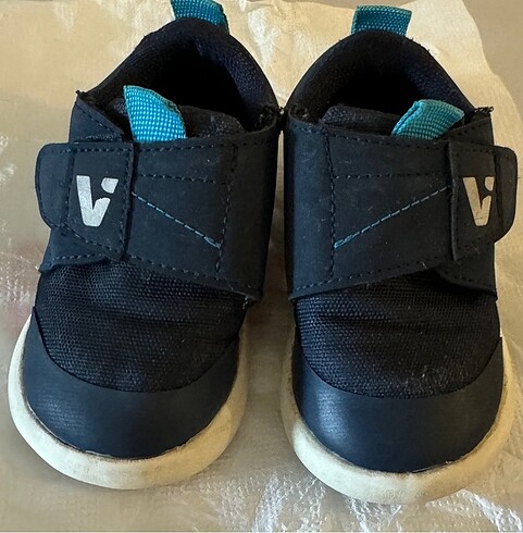 19 Beden Vicco bebek ayakkabı
