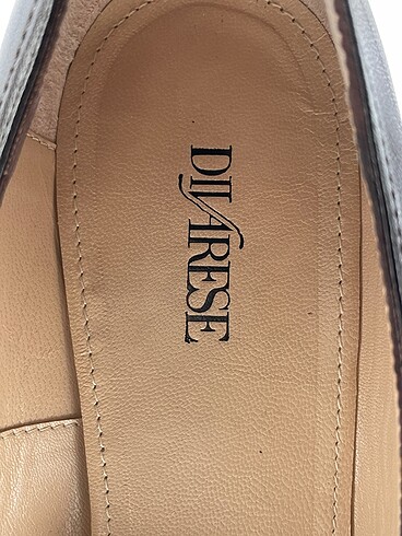 39 Beden kahverengi Renk Divarese Stiletto %70 İndirimli.