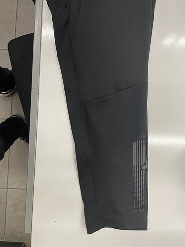 Adidas orijinal etiketli eşofman altı - Görsel 3