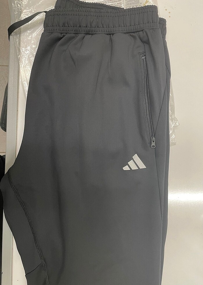 Adidas orijinal etiketli eşofman altı - Görsel 2