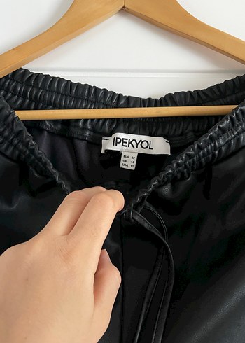 ipekyol Düğmeli Siyah Deri Kadın Ceket pantolon takım