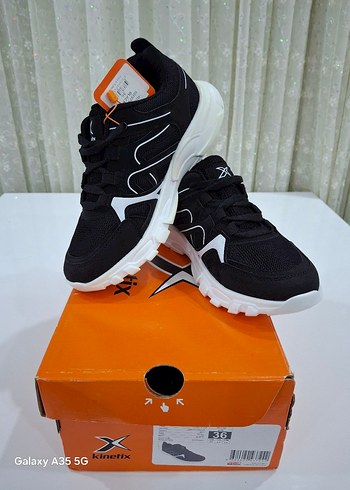 Kinetix Erkek Çocuk Spor Ayakkabı Velcro Bantlı