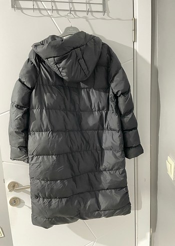 Siyah Uzun Kadın Kışlık Mont - Görsel 2