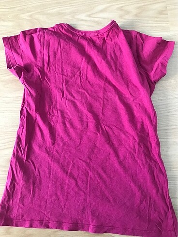 13-14 Yaş Beden Guess t shirt