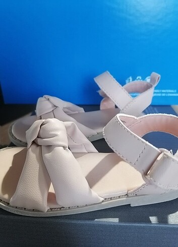 23 Beden H&M KIZ COCUK SANDALET 