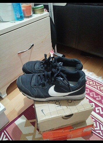 Nike spor ayakkabı 