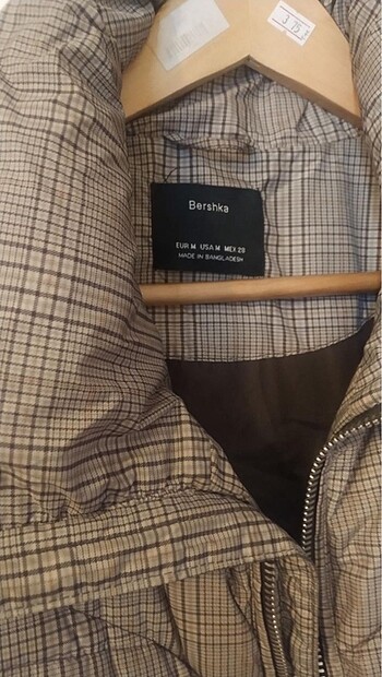 Bershka Kareli Mont