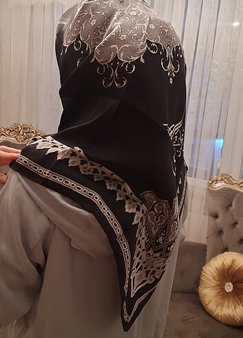  Beden Ipek eşarp