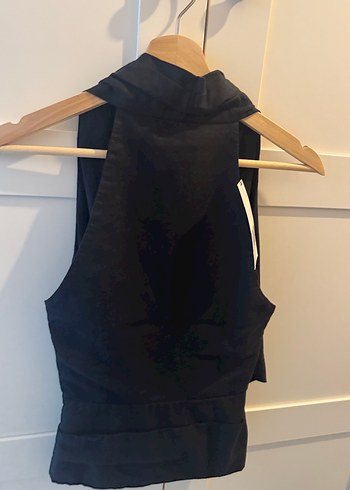 Siyah Keten Drapeli Yüksek Yakalı Kadın Bluz - Görsel 4