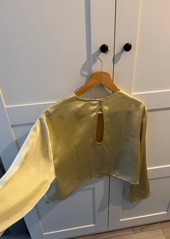 Bej Kadın Uzun Kollu Saten Bluz - Görsel 3