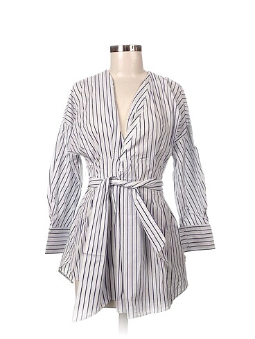 Zara Bluz %70 İndirimli.