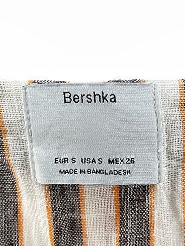 s Beden çeşitli Renk Bershka Blazer %70 İndirimli.