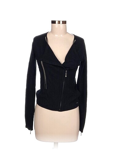 Guess Hırka %70 İndirimli.