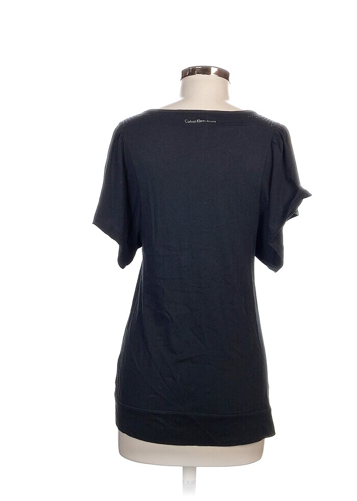 Calvin Klein T-shirt %70 İndirimli. - Görsel 3