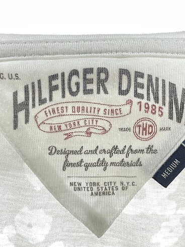 m Beden beyaz Renk Tommy Hilfiger T-shirt %70 İndirimli.