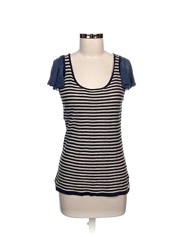 Guess Bluz %70 İndirimli.