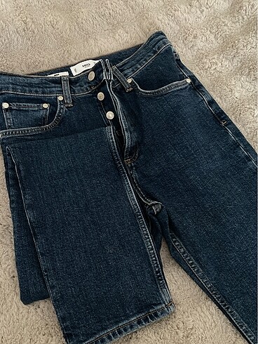 mango mom jeans koyu renk pantolon