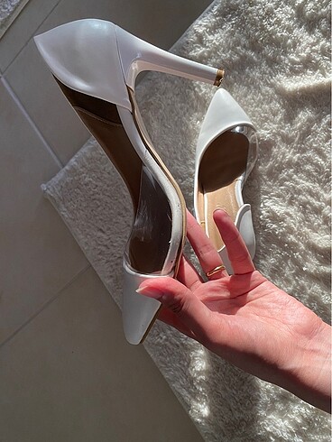 37 Beden Stiletto