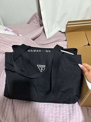 Beden Orijinal Guess siyah kol çantası