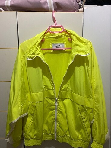 Pull and Bear Yağmurluk