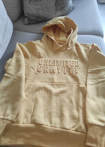 Sarı Kapüşonlu Kadın Sweatshirt - Görsel 2