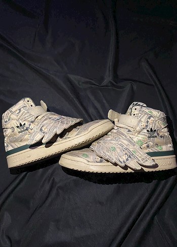 Adidas Jeremy Scott Dollar Wings