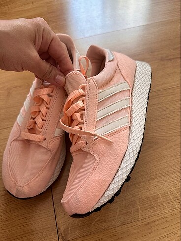 Adidas kadın spor ayakkabı