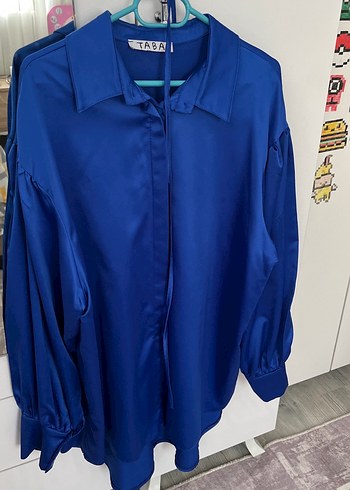 Mavi Saten Düğmeli Kadın Gömlek - Görsel 3