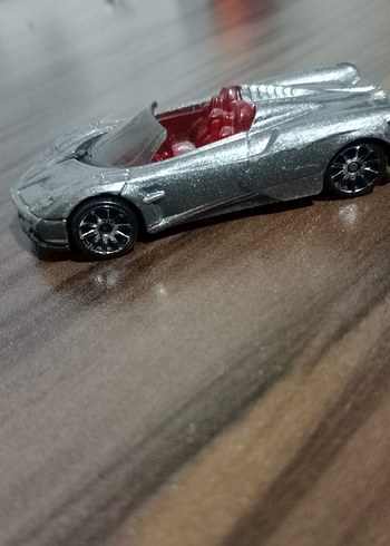  17 Pagani huayra roadster