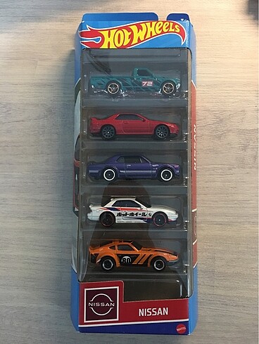 Hot wheels nissan 5li set