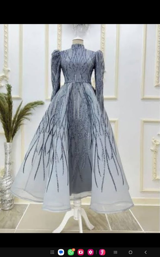 Gri Yılan Desenli Uzun Kollu Abiye
3m janjan Şal Dahil satılık - Görsel 2