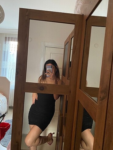 Trendyol & Milla Siyah askılı elbise