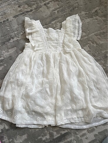 4 Yaş Beden beyaz Renk Lcw elbise 4-5 yaş