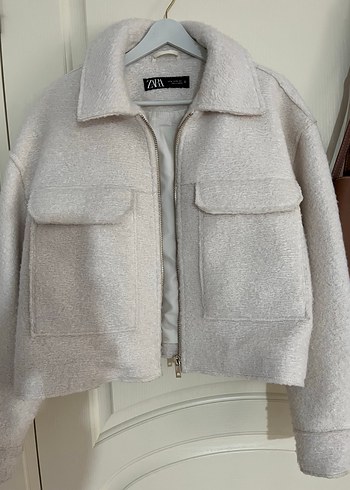 Zara Kısa Bej Peluş Kadın Ceket
