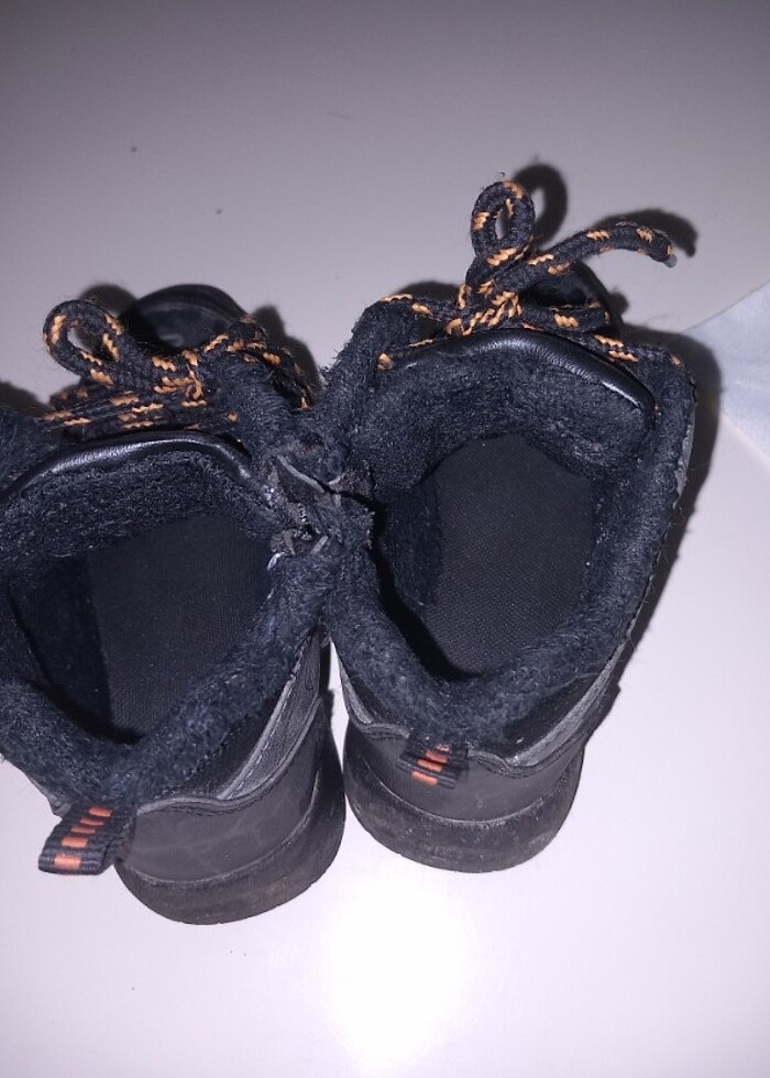 Erkek çocuk bot - Görsel 2